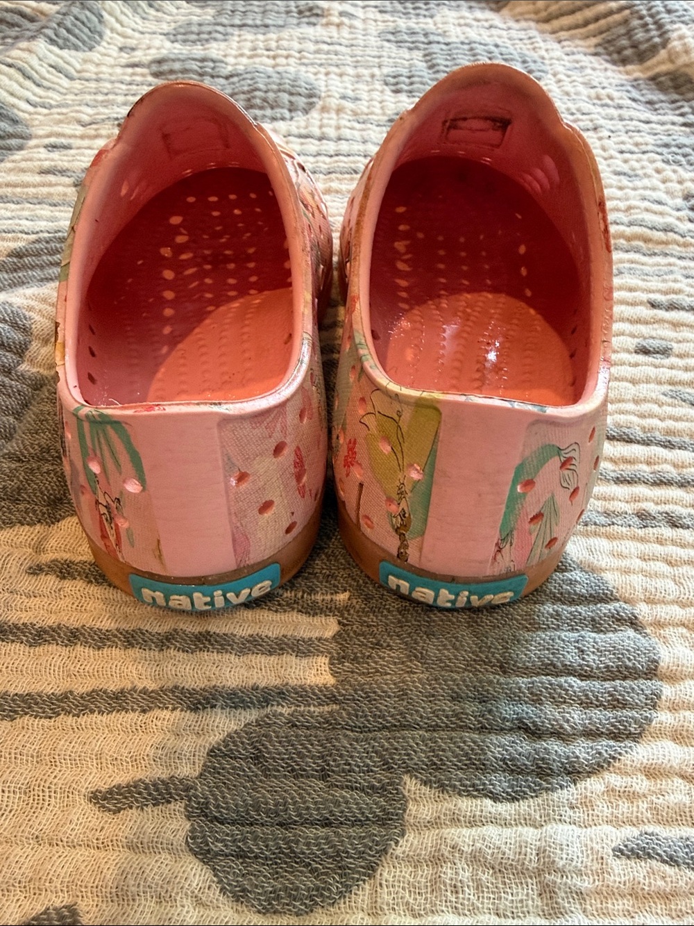 Native Pink Disney Princess Kids Slip-On Clogs - Picture 2 of 5